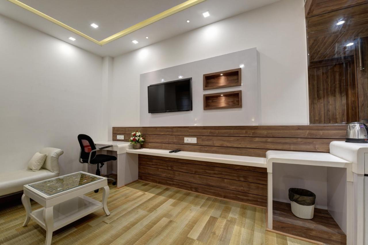 فندق Golden Tree نويدا المظهر الخارجي الصورة